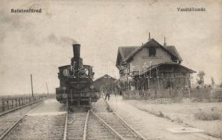 Balatonfüred, vasútállomás, mozdony (EK)