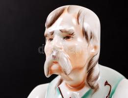 Zsolnay szalonnázó paraszt, kézzel festett, jelzett, hibátlan/ 
Hand painted Zsolnay porcelain figur...