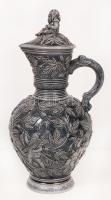 Merkelbach & Wick fedeles sörös kancsó, jelzett, apró restaurálással, gazdagon díszített, m:41 cm / Steingut jug, Merkelbach&Wick, restored