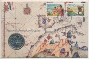 Portugália 1990. 100Esc "Az Azori-szigetek felfedezése" érmés borítékon alkalmi bélyegzős bélyegpárral, hátoldali ismertetővel T:1 Portugal 1990. 100 Escudos "Discovering of the Azori Islands"  coin letter with stamp pair and information C:AU