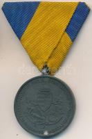 1941. "Délvidéki Emlékérem" cink emlékérem mellszalaggal szign.:BERÁN L. T:2-
Hungary 1941...