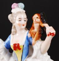 Sandizell hölgy majommal, kézzel festett, jelzett, hibátlan, m:14 cm