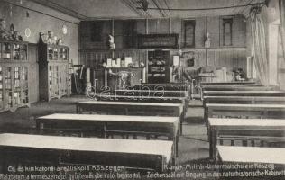 Kőszeg, Katonai alreál iskola, rajzterem, természetrajzi gyűjteménybe való bejárattal, Roth Jenő kiadása