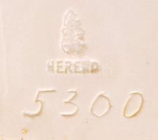 Herendi fekvő kutya, fehér mázas, jelzett (mélynyomás), hibátlan, m:16 cm, h:28 cm