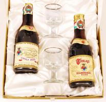 1981 Tokaji Édes Szamorodni, palackozta: Tokaj hegyalja ÁG, 250 ml és 1975 3 puttonyos aszú, 250 ml,...