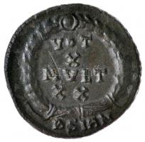 Római Császárság / Sirmium / II. Julianus 361-363. Follis Br (3.64g) T:2-
Roman Empire / Sirmium / J...