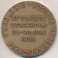 Svédország / Stockholm 1958. "Nemzetközi Urológiai Társaság XI. Kongresszusa" bronz emlékérem eredeti adományozói tokban (73.6g/56mm) T:1 Sweden / Stockholm 1958. "11th Congress of the International Society of Urology" commemorative bronz medallion in original box (73.6g/56mm) C:UNC