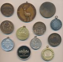 12db vegyes emlékérem és sportérem, közte "Gróf Lónyay Menyhért - Pénzügyminiszter 1867-1870 / ...