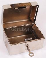 Régi fém pénzes doboz kulccsal, "Lebensversicherung Gesellschaft Phönix" felirattal, 7x8x1...