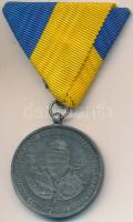 1941. "Délvidéki Emlékérem" cink emlékérem mellszalaggal szign.:BERÁN L. T:2 Hungary 1941. "Commemorative Medal for the Return of Southern Hungary" zinc medal with ribbon sign.:BERÁN L. C:XF