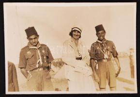 1933 Vizicserkészek bevonulója Csepelen 8 db 9x6 cm-es fotó / Jamboree Sea-scouts in Csepel 8 photos