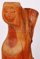 Böde Ferenc (naív faragó): Űrruhás. Faragott diófa, jó állapotban, jelzett m:58 cm (Ürmössy-Haám gyű...