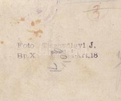 cca 1950-1955 Tiszavölgyi József: Embergúla, pecséttel jelzett vintage fotó, használtas állapotban, ...