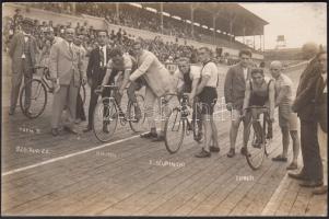 1926 Nemzetközi kerékpárverseny a budapesti Millenáris Velodrom-ban, 9x14 cm