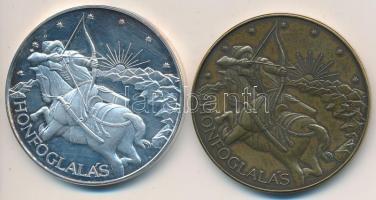 Kósa István (1953-) "Millecentenárium - Árpád fejedelem / Honfoglalás" fém és bronz emléké...