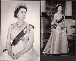 cca 1970-1980 II. Erzsébet királynő 2 db fényképe, egyik feliratozva, 14x9 cm és 15x10 cm