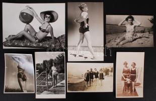cca 1900-1970 Divattörténeti leletek, a női fürdőruhák divatjának változásáról, 7 évtized 7 db fotó, 13x18 cm és 9x12 cm közötti méretekben