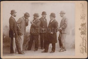 1900 Kolozsvár - Kató József: A kolozsvári Szentkirályi család férfi tagjai, keresztnevük felsorolva, kabinet méretű vintage fotó, 11x16 cm