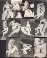 cca 1950-1960 Pornó fotótétel, 11 db fénykép, 6x9 cm