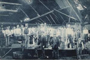 Parád, Üveggyár belső