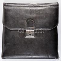 Vegyes fémpénz gyűjtemény néhány ezüsttel műbőr borítású csatos éremtartó albumba rendezve T:vegyes