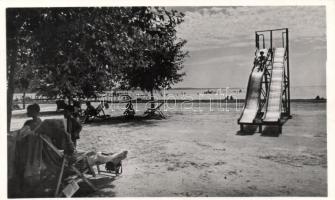 Balatonkenese, Fővárosi üdülőhely, a Szfőv. Alkalmazottak Segítőalapja tulajdona, strand