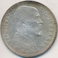 Csehszlovákia 1937. 20K Ag "Masaryk" T:2 patina
Czechslovakia 1937. 20 Korun Ag "Deat...