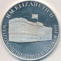 Nagy-Britannia 1977. "II. Erzsébet ezüst jubileum" Ag emlékérem dísztokban (40g/0.925/50mm...
