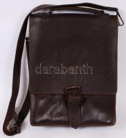 Férfi bőrtáska, "Természetvédelmi őrszolgálat" felirattal, 35×28 cm