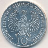 NSZK 1972G 10M Ag "Olimpia-München/Olimpiai Láng" T:1-,2 GFR 1972G 10 Mark Ag "Olympic Games Munich/Olympic Flame" C:AU,XF Adamo KM#135