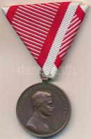 1917. Bronz Vitézségi Érem "IV. Károly / Fortitudini" nem eredeti mellszalagon szign: Kautsch T:2 Hungary 1917. Medal for Bravery on not original ribbon Br sign: Kautsch C:XF