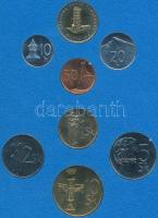 Szlovákia 2001. 7+1db-os 10h-10Sk forgalmi érmesor eredeti dísztokban! T:BU Slovakia 2001. 10 Halierov - 10 Koruna 7+1pcs of Slovak coins in original case C:BU