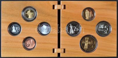 Szlovákia 2000. 7+1db-os 10h-10Sk "Bimilenium" forgalmi érmesor eredeti dísztokban! T:PP Slovakia 2000. 10 Halierov - 10 Koruna 7+1pcs of Slovak "Bimilenium" coins in original case C:PP