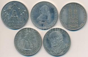 NSZK 1979-1981. 5M 5xklf emlékkiadás T:2
GFR 1979-1981. 5 Mark 5xdiff commemorative issue C:XF