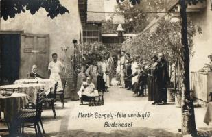 Budakeszi, Martin Gergely féle vendéglő, csoportkép, zenekar, Törley Pezsgő reklám
