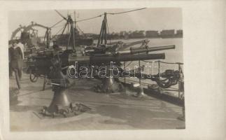 "Abwehr Batterie" N. 378. cannon, mariners