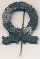 Osztrák-Magyar Monarchia 1914-1917. "Hősök ünnepe" fém sapkajelvény (24x27mm) T:2- Austro-Hungarian Monarchy 1914-1917. "Helden Ehrung" cap badge (24x27mm) C:VF