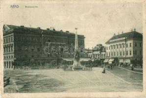 Arad, Andrássy tér, 1848-49 Múzeum, Szentháromság szobor, Fehér Kereszt szálloda / square, museum, statue, hotel (EB)