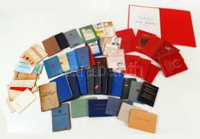 cca 1950-1990 Nagy igazolvány tétel (Forgalmi engedély, vöröskeresztes igazolvány, katonai igazolvány, szakszervezeti, természetjáró, FVV bérlet stb.)