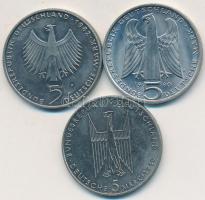 NSZK 1980D 5M "von der Vogelweide halálának 750. évfordulója" + 1980F 5M "100 éves a Kölni Dóm" + 1982F 5M "ENSZ Környezetvédelmi Konferencia 10 éves" T:BU GFR 1980D 5 Mark "750th Anniversary - Death of von der Vogelweide" + 1980F 5 Mark "100th Anniversary - Cologne Cathedral" + 1982F 5 Mark "10th Anniversary - U.N. Environmental Conference" C:BU Krause KM# 152,153,157