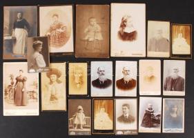 cca 1890-1910 Régi keményhátú portréfotók, 19 db, 6x10 és 16x10 cm közötti méretekben