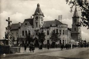 Siófok, Balatonvidéki Takarék, községháza, templom