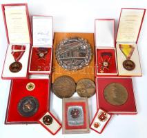 Doboznyi vegyes szocialista kitüntetés és emlékérem, közte "Kiváló Dolgozó", "Szocialista Brigád", "A haza fegyveres szolgálatáért", sok tokos T:vegyes