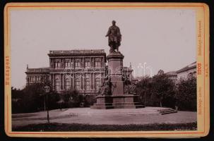 cca 1890 Budapest V., Széchenyi szobor keményhátú fotó 16x11 cm