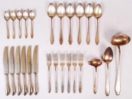 Auerswald fém étkészlet, egy kiskanál hiányzik