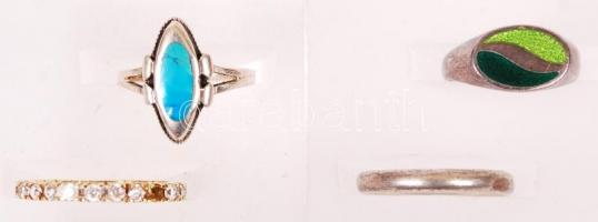 Ezüst (Ag) gyűrűk, medálok, jelzett 43,9 g /
Silver rings and pendants, 43,9 g