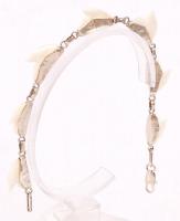 2 db ezüst (Ag) karkötő, 1 pár fülbevaló, jelzett 26,6 g /
2 silver bracelets and earrings