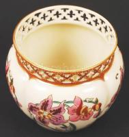 Zsolnay áttört, kézzel festett virágmintás porcelán kaspó, hibátlan, jelzett, m: 10 cm, d: 9 cm /
Ha...