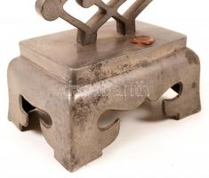 Kínai ón gyertyatartó, pecséttel jelzett, m:63 cm