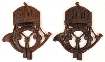 Cca 1890 Magyar Királyi Posta kocsikon használt nagyméretű jelvény, öntött vas, közepes állapotban, m:34 cm